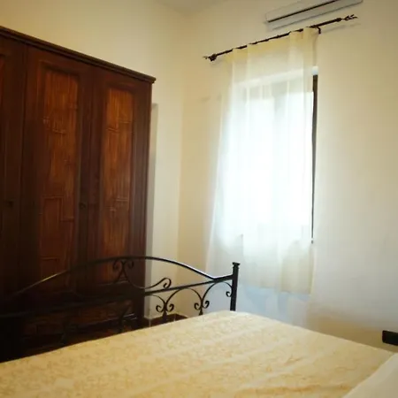 Aparthotel Mimi Vulcano (Isola)