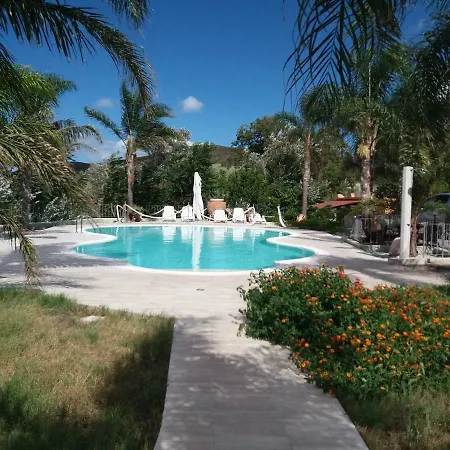 Mimi Vulcano (Isola)